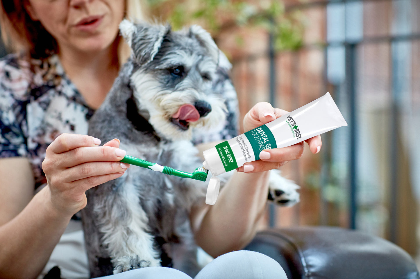 Vet's Best dantų valymo gelis su antpirščiu šunims, 100g
